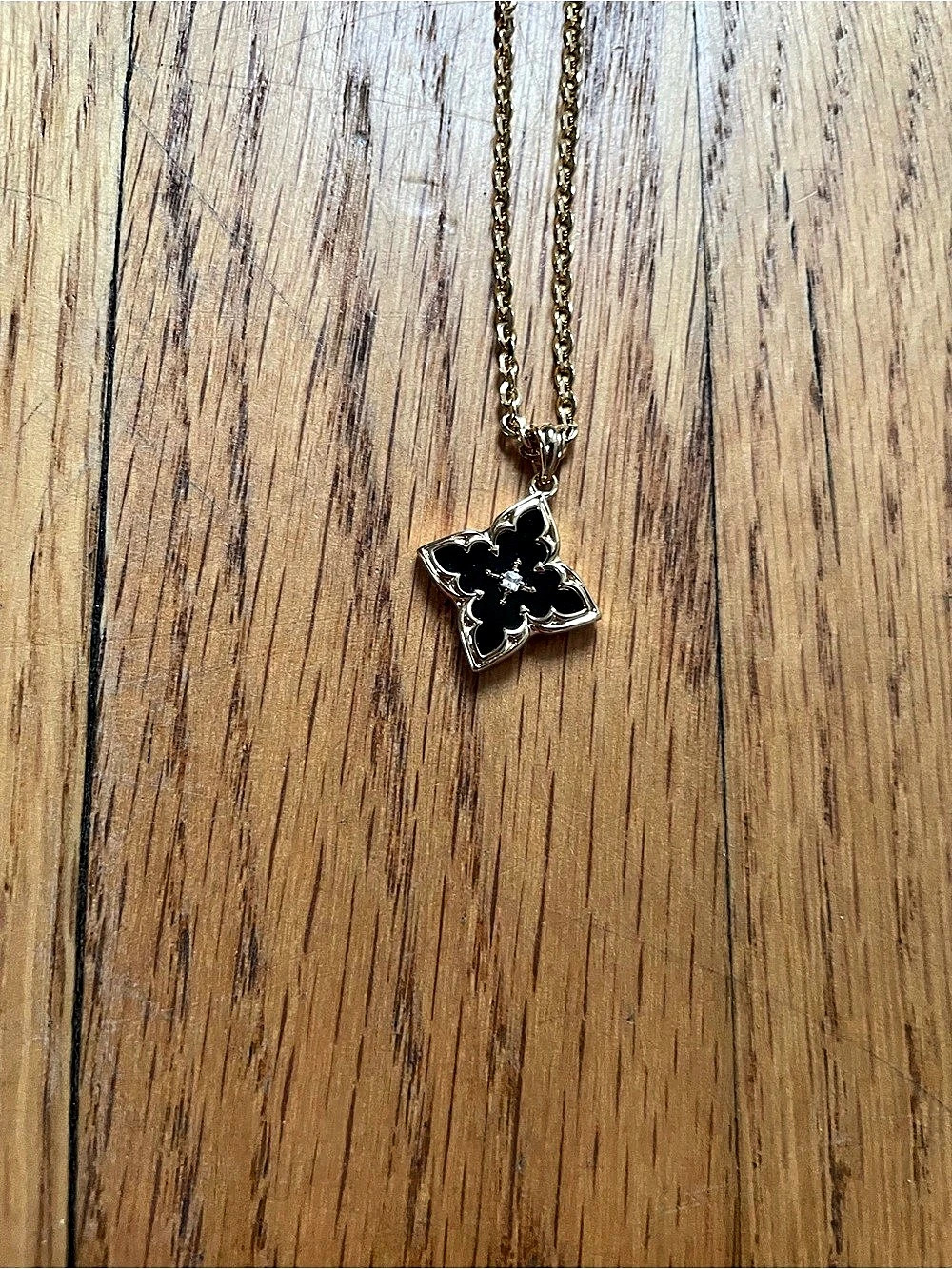 Amazon Black Pendant Necklace
